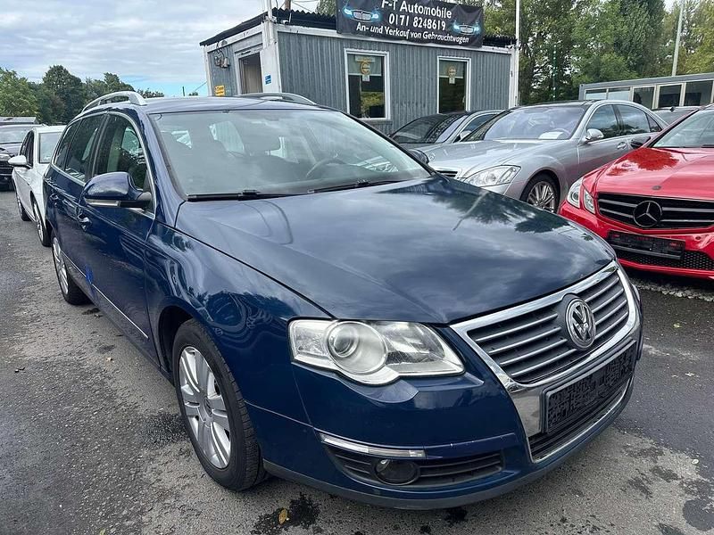Blau Gebraucht 2007 VW Passat Highline Kombi | 1.999 € (Guter Preis) - Bild 1/4