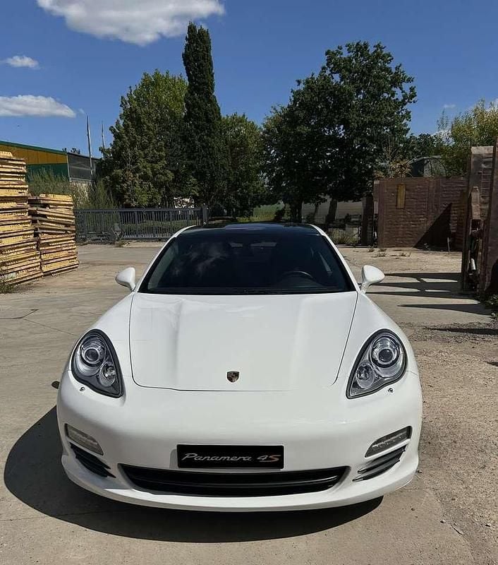 Gebraucht Porsche Panamera 400 PS (294 kW) 2011 Weiß Kleinwagen