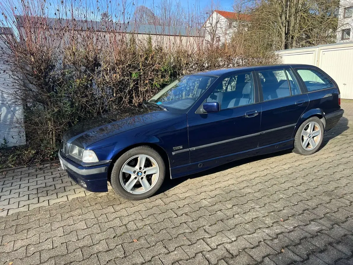 Gebraucht BMW 328 Sport Line 193 PS (141 kW) 1998 Blau Kombi