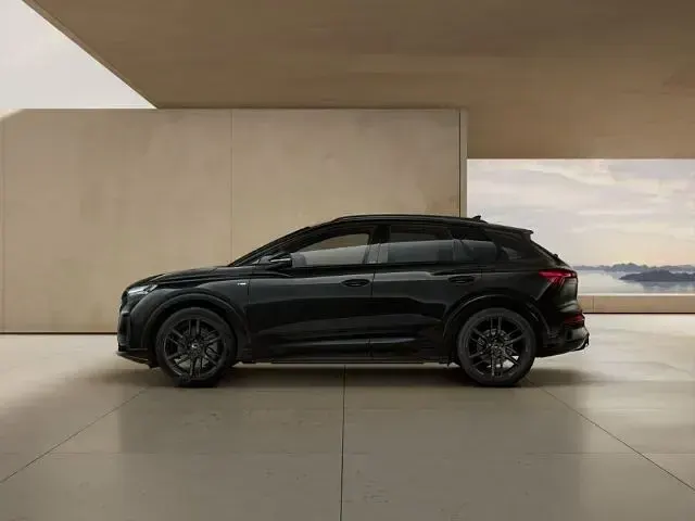 Neu Audi Q4 e-tron S-Line 210 kW (286 PS) 2026 Schwarz SUV