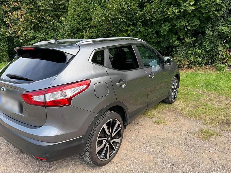 Gebraucht Nissan Qashqai 130 PS (95 kW) 2016 SUV