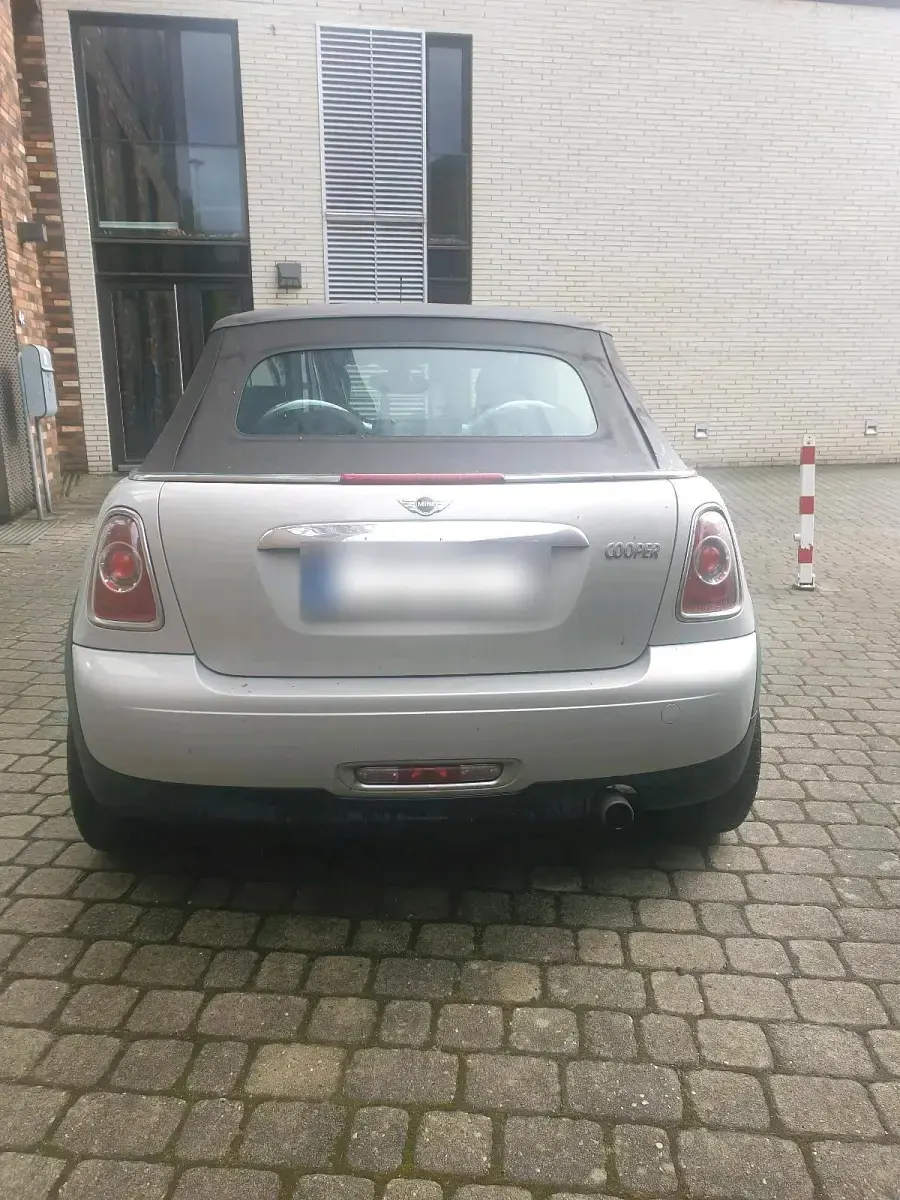 Gebraucht Mini Cooper Cabriolet 122 PS (89 kW) 2012 Grau Cabrio