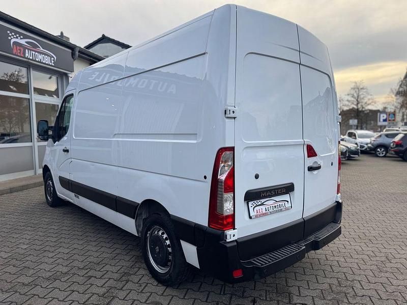 Gebraucht Renault Master 131 PS (96 kW) 2019 Weiß Van / Kleinbus