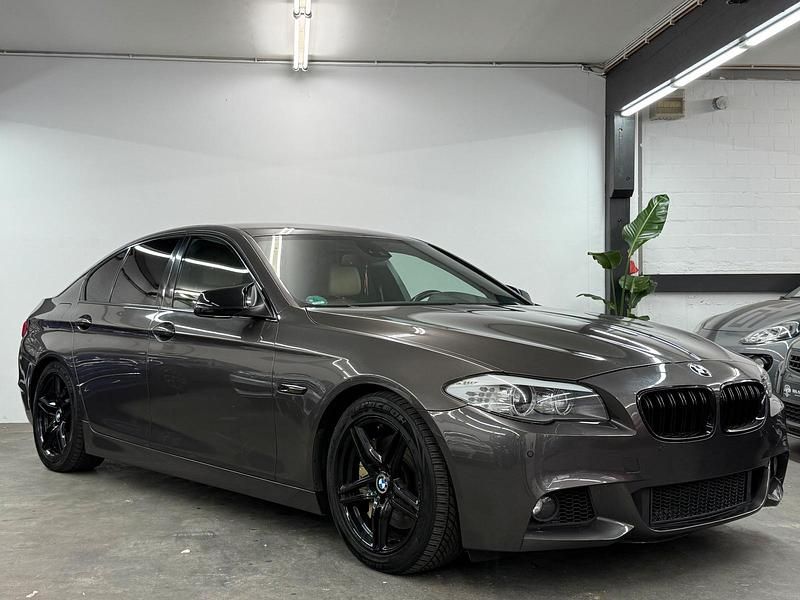 Gebraucht BMW 535 Sport Line 313 PS (230 kW) 2011 Grau Limousine