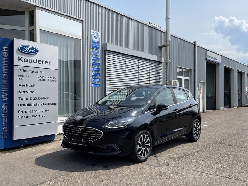 Agate black metallic Gebraucht 2023 Ford Fiesta Titanium Kleinwagen | 18.690 € (Fairer Preis) - Bild 1/4