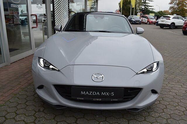Neu Mazda MX5 Exclusive-Line 132 PS (97 kW) 2025 Grau Cabrio
