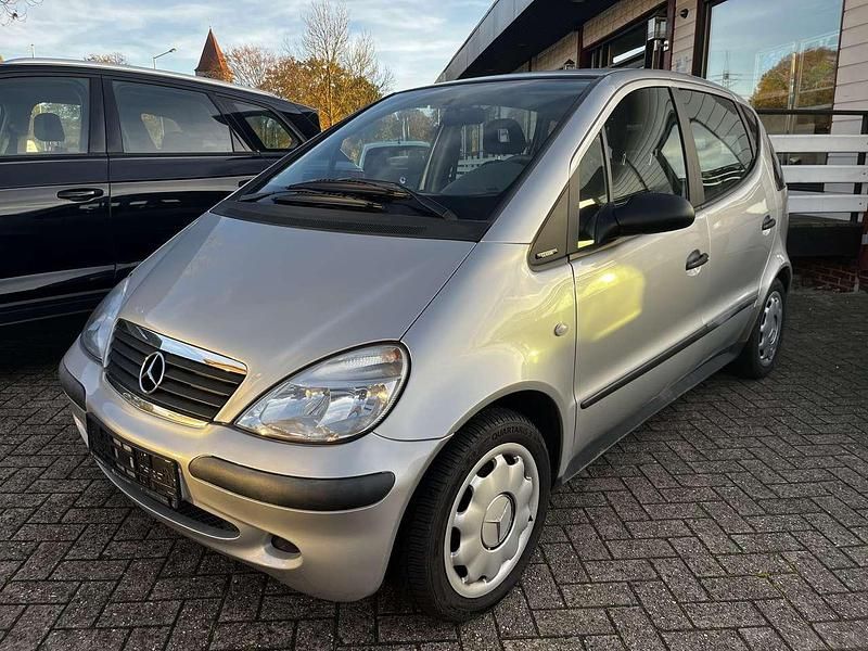 Silber Gebraucht 2002 Mercedes A140 Classic Limousine | 3.100 € (Teuer) - Bild 1/4