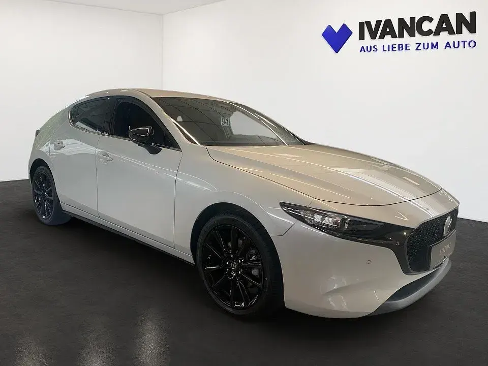 Neu Mazda 3 Homura-Line 140 PS (102 kW) 2025 Ceramic Limousine