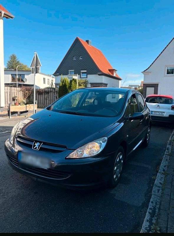 Violet Gebraucht 2001 Peugeot 307 Limousine | 950 € (Fairer Preis) - Bild 1/4