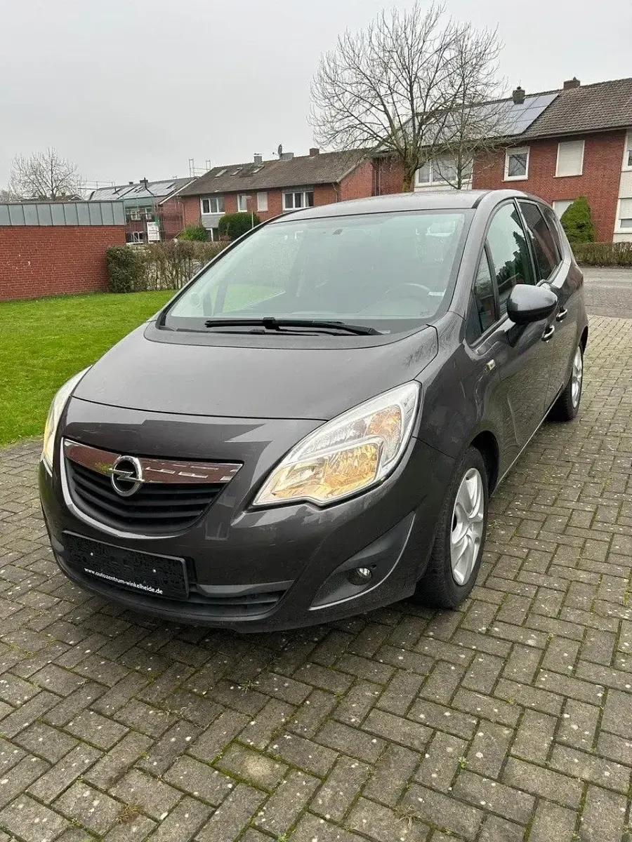 Używany Opel Meriva 120 KM (88 kW) 2011 Szary Minivan