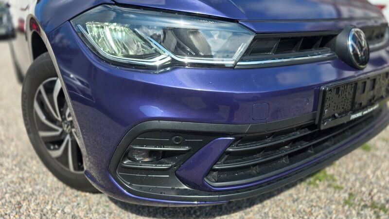 Violett Gebraucht 2022 VW Polo Life Limousine | 16.499 € (Superpreis) - Bild 1/4