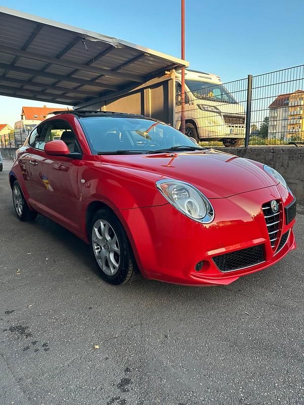 Rot Gebraucht 2009 Alfa Romeo MiTo Kleinwagen | 3.400 € - Bild 1/4