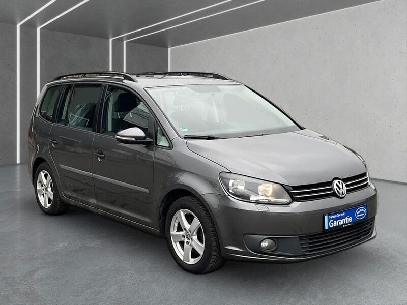 Gebraucht VW Touran Trendline 105 PS (77 kW) 2013 Grau Van / Kleinbus