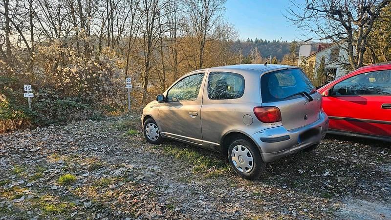Gebraucht Toyota Yaris 65 PS (47 kW) 2005 Grau Kleinwagen