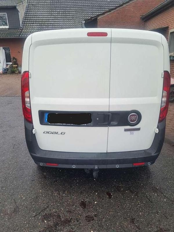 Gebraucht Fiat Doblò 80 PS (58 kW) 2018 Weiß Van / Kleinbus