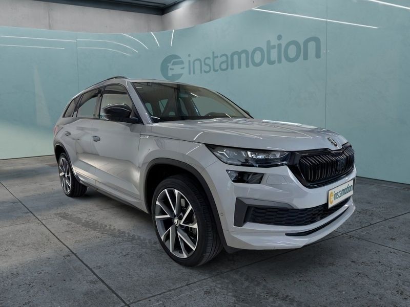 Grau Gebraucht 2022 Skoda Kodiaq SportLine SUV | 41.790 € (Teuer) - Bild 1/4