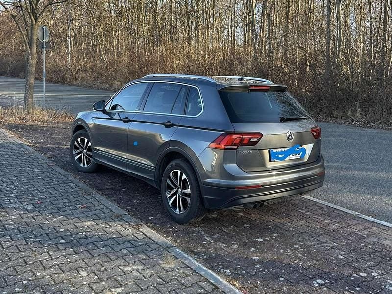 Gebraucht VW Tiguan IQ Drive 150 PS (110 kW) 2019 Grau SUV