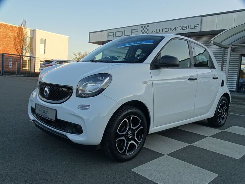 Weiß Gebraucht 2019 Smart ForFour Electric Drive Limousine | 10.980 € (Etwas zu teuer) - Bild 1/4