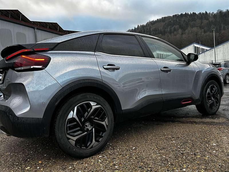 Gebraucht Citroën C4 Shine 131 PS (96 kW) 2021 Grau artense Kleinwagen