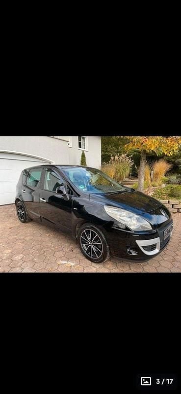 Schwarz Gebraucht 2011 Renault Scénic III Bose Edition Van / Kleinbus | 6.500 € (Guter Preis) - Bild 1/4