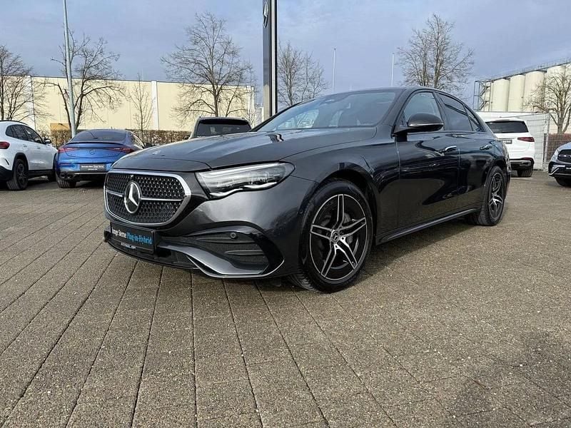 Gebraucht Mercedes E300 AMG 313 PS (230 kW) 2024 Andere Limousine
