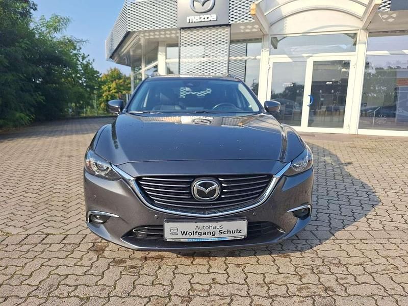 Machine gray Gebraucht 2017 Mazda 6 Kombi | 21.450 € (Teuer) - Bild 1/4