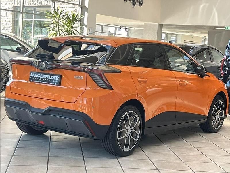 Neu MG MG4 EV 150 kW (204 PS) 2026 Orange metallic Kleinwagen