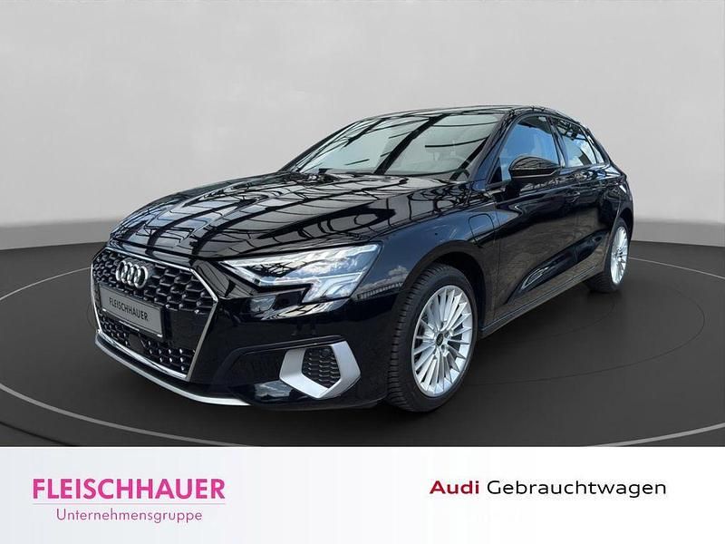 Schwarz Gebraucht 2022 Audi A3 Sportback e-tron Advanced Plus Limousine | 24.970 € (Fairer Preis) - Bild 1/4