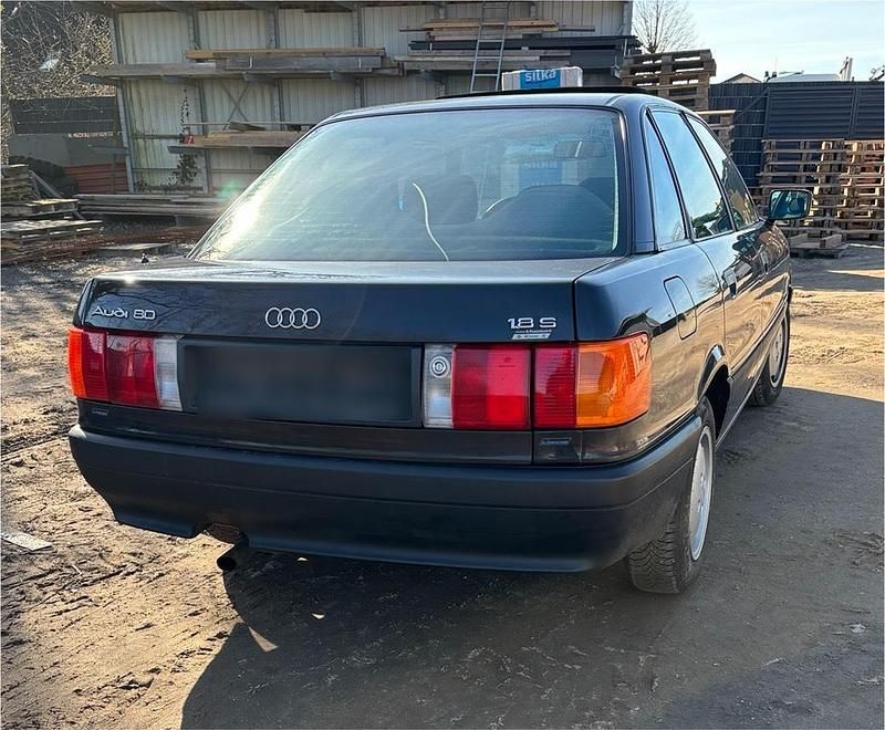Gebraucht Audi 80 90 PS (66 kW) 1988 Schwarz Limousine