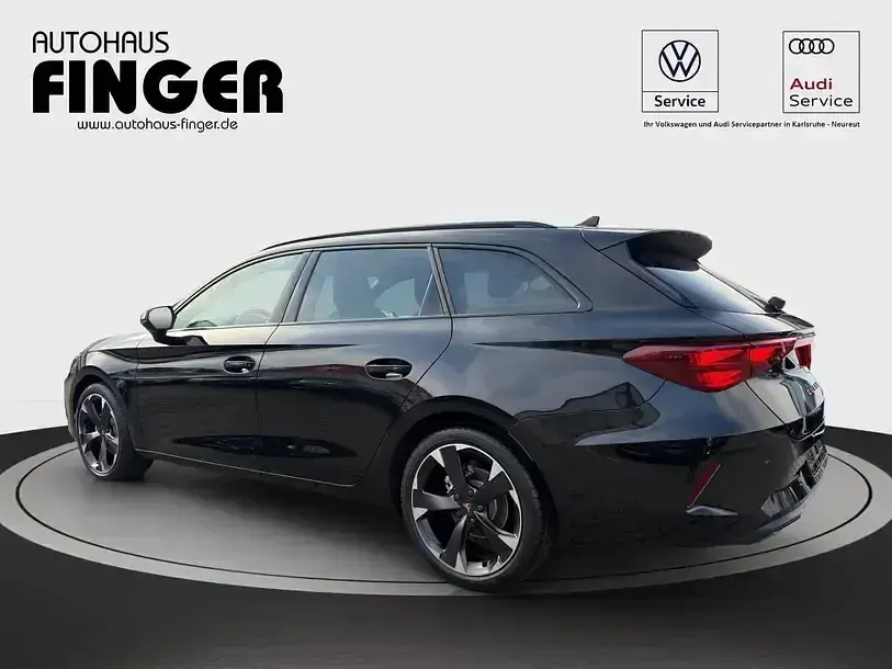 Neu Cupra Leon 150 PS (110 kW) 2025 Grau Limousine