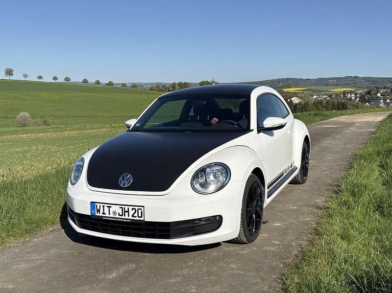 Second-hand VW Beetle Basis 105 CP (77 kW) 2013 Alb Hatchback