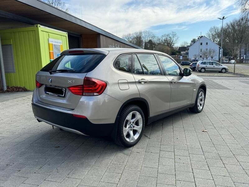 Gold Gebraucht 2010 BMW X1 SUV | 7.200 € (Fairer Preis) - Bild 1/4