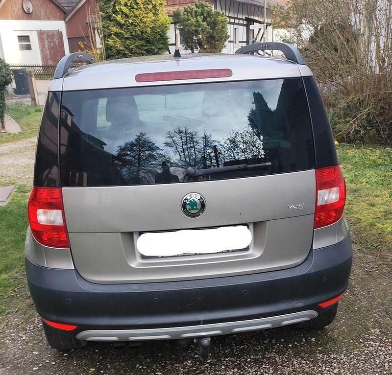 Gebraucht Skoda Yeti Plus Edition 122 PS (89 kW) 2011 Beige SUV