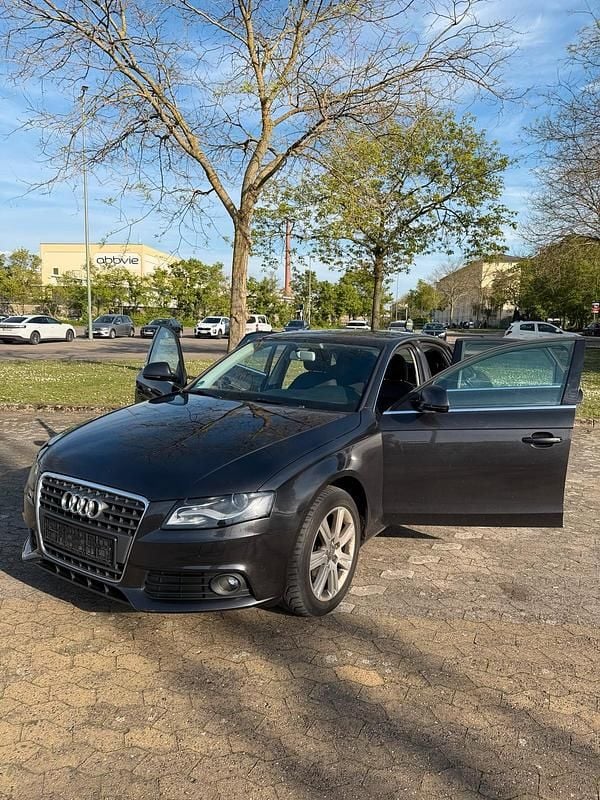 Second-hand Audi A4 164 CP (120 kW) 2009 Gri Berlinǎ