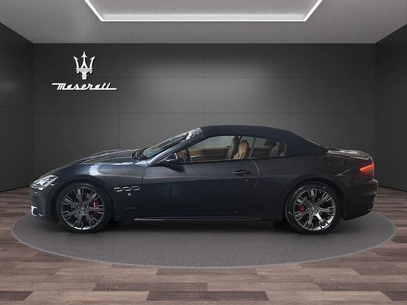 Gebraucht Maserati GranCabrio 460 PS (338 kW) 2019 Grau Cabrio