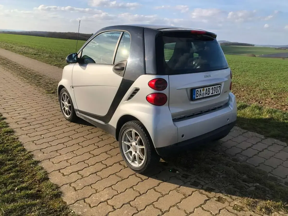 Gebraucht Smart ForTwo Coupé Pulse 71 PS (52 kW) 2009 Silber Coupé