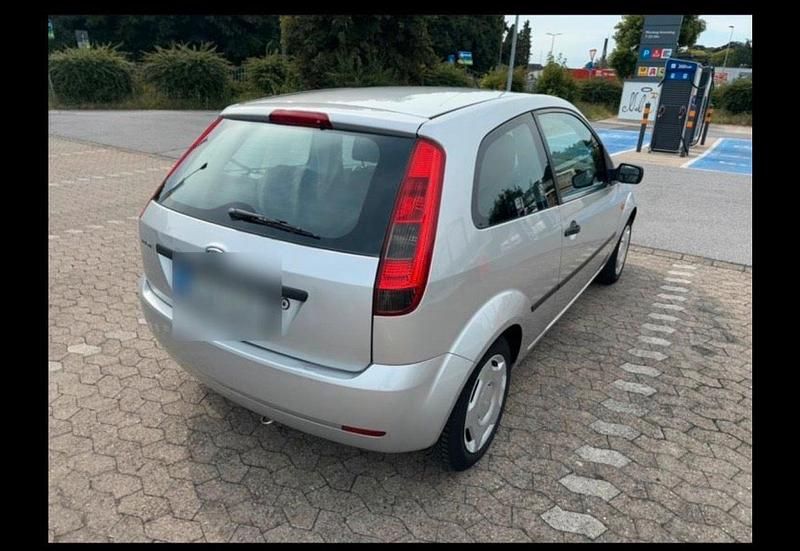 Gebraucht Ford Fiesta 59 PS (43 kW) 2005 Kleinwagen