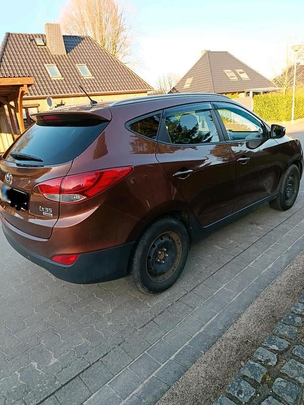 Gebraucht Hyundai ix35 135 PS (99 kW) 2013 Braun SUV