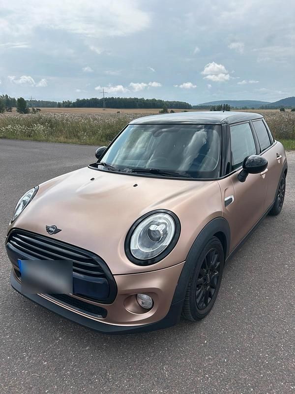 Weiß Gebraucht 2016 Mini Cooper D Kleinwagen | 12.850 € (Teuer) - Bild 1/4