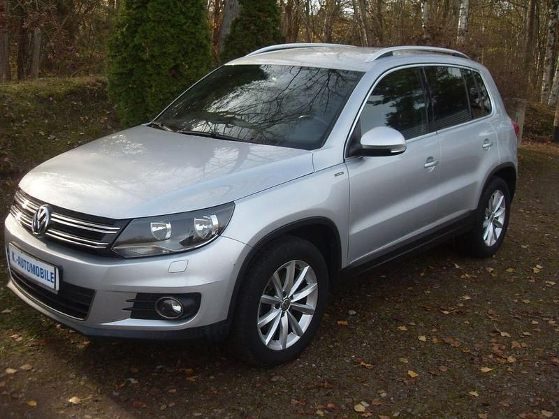 Gebraucht VW Tiguan LOUNGE 150 PS (110 kW) 2016 Silber SUV