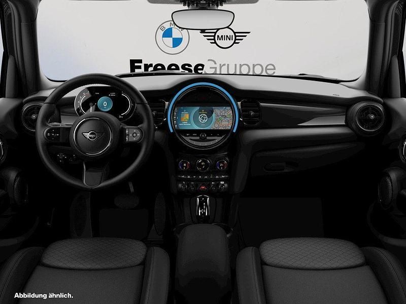 Gebraucht Mini Cooper 136 PS (100 kW) 2021 Schwarz Kleinwagen