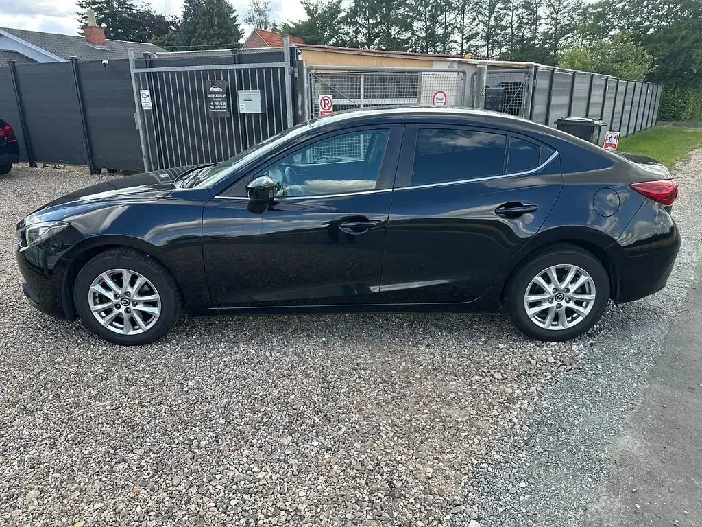 Gebraucht Mazda 3 120 PS (88 kW) 2015 Schwarz Limousine
