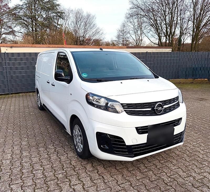 Weiß Gebraucht 2021 Opel Vivaro Van / Kleinbus | 13.500 € (Superpreis) - Bild 1/4
