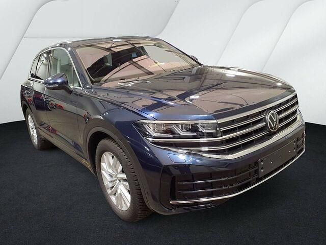 Gebraucht VW Touareg Elegance 231 PS (169 kW) 2024 Meloe blue kristalleffekt SUV