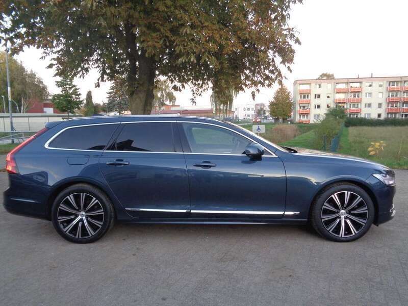 Gebraucht Volvo V90 Plus 197 PS (144 kW) 2023 Blau Kombi