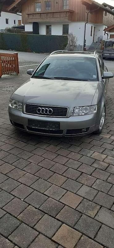 Gebraucht Audi A4 131 PS (96 kW) 2003 Silber Kombi