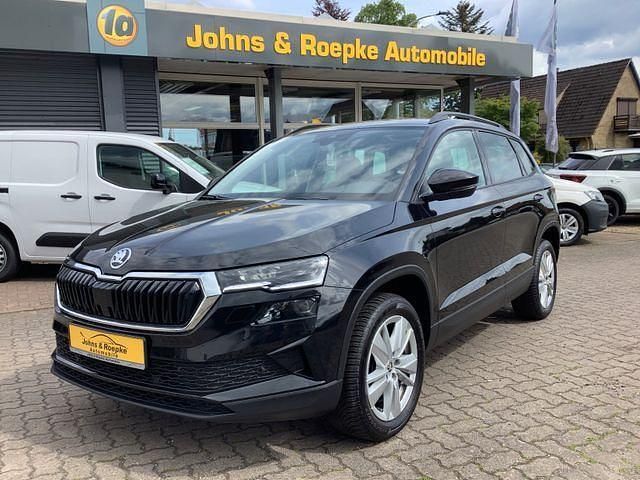 Schwarzmagic perleffekt Gebraucht 2024 Skoda Karoq SUV | 31.990 € (Fairer Preis) - Bild 1/4
