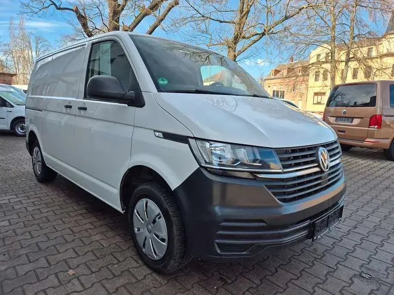 Używany VW Transporter 150 KM (110 kW) 2023 Biały Van
