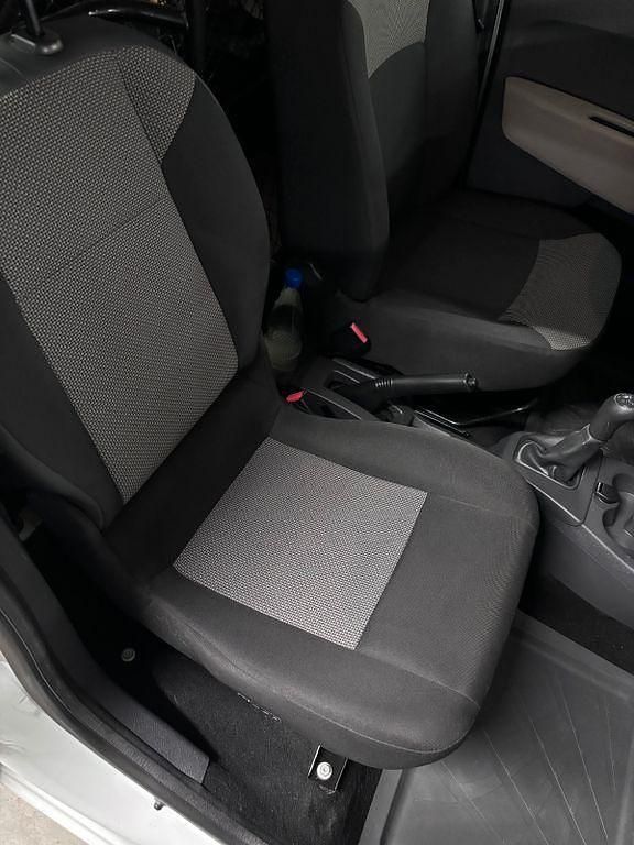 Gebraucht Dacia Dokker 102 PS (75 kW) 2016 Weiß Van / Kleinbus