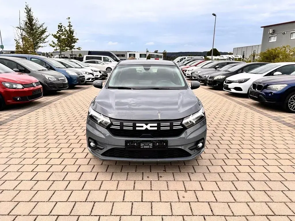Gebraucht Dacia Sandero Expression 91 PS (66 kW) 2023 Grau Limousine